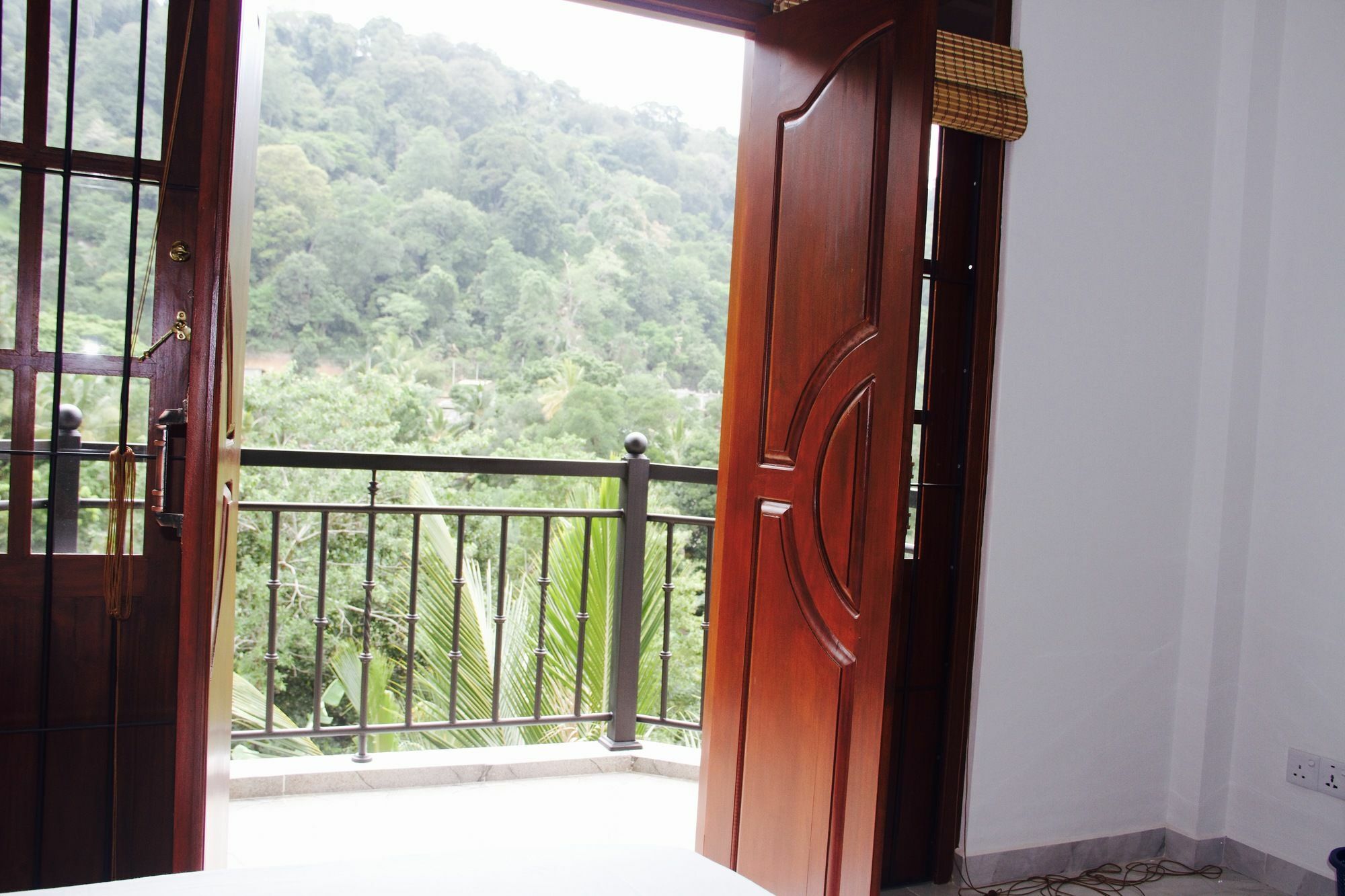 Slightly Chilled Forest Villa Sirimalwatta Esterno foto